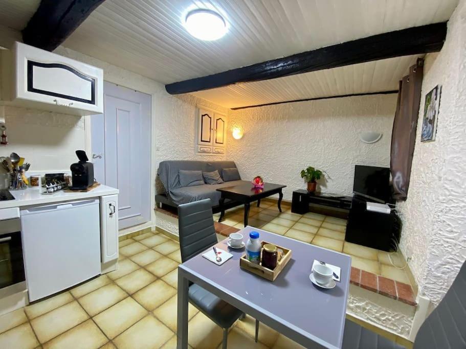 Chez Caro Apartment L'Escarene Bagian luar foto