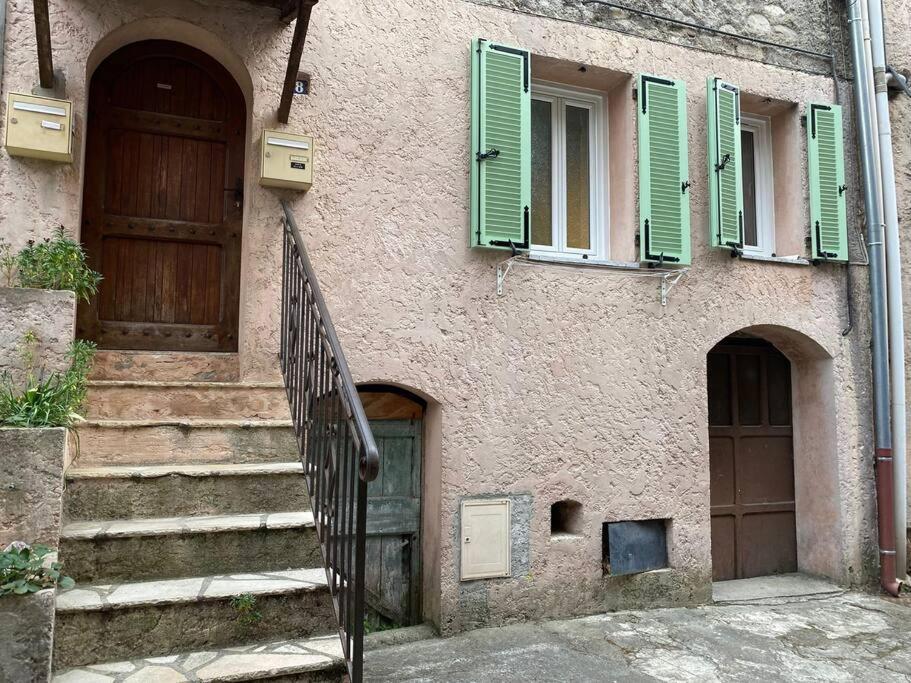 Chez Caro Apartment L'Escarene Bagian luar foto